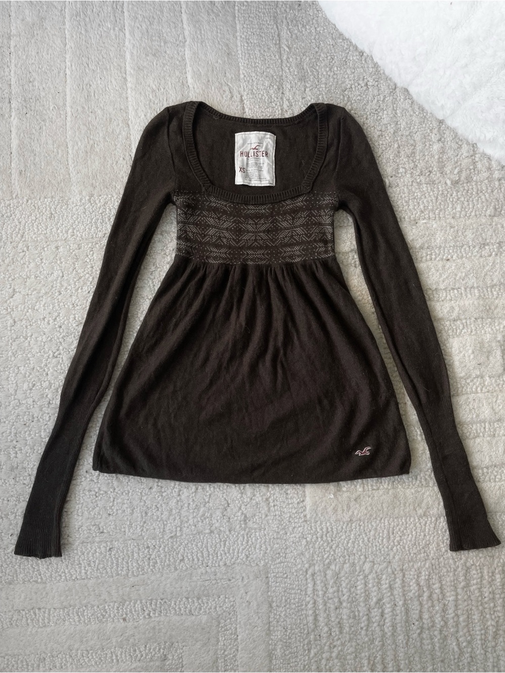 THE ONE THE ONLY Hollister Brown Long Sleeve babydoll Knit Top